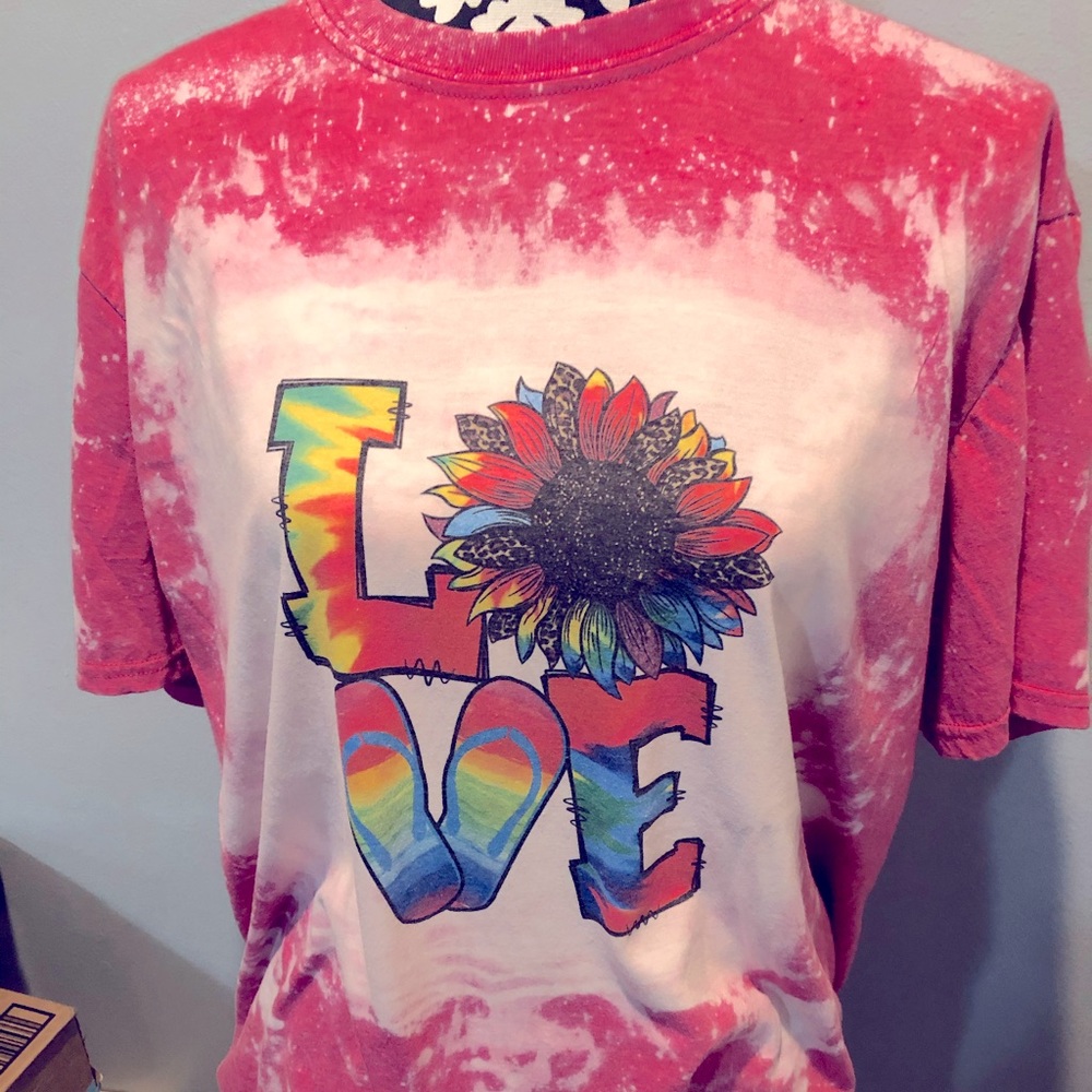 Women’s bleached shirts